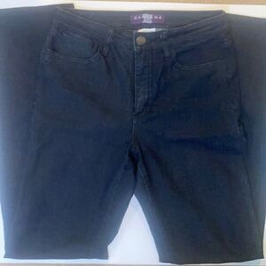 NWOT Santana Shape Jeans 